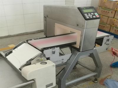 日本安立金屬探測(cè)儀檢測(cè)米粉